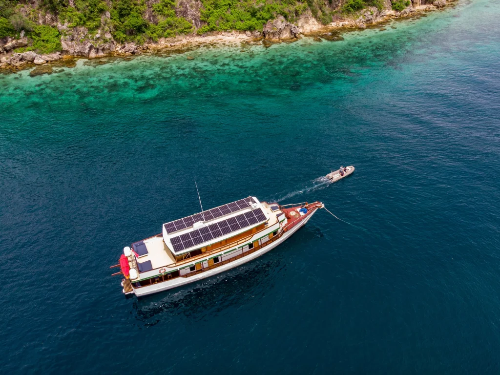 Nomad Archipelago Cruises support ocean and communities in Indonesia