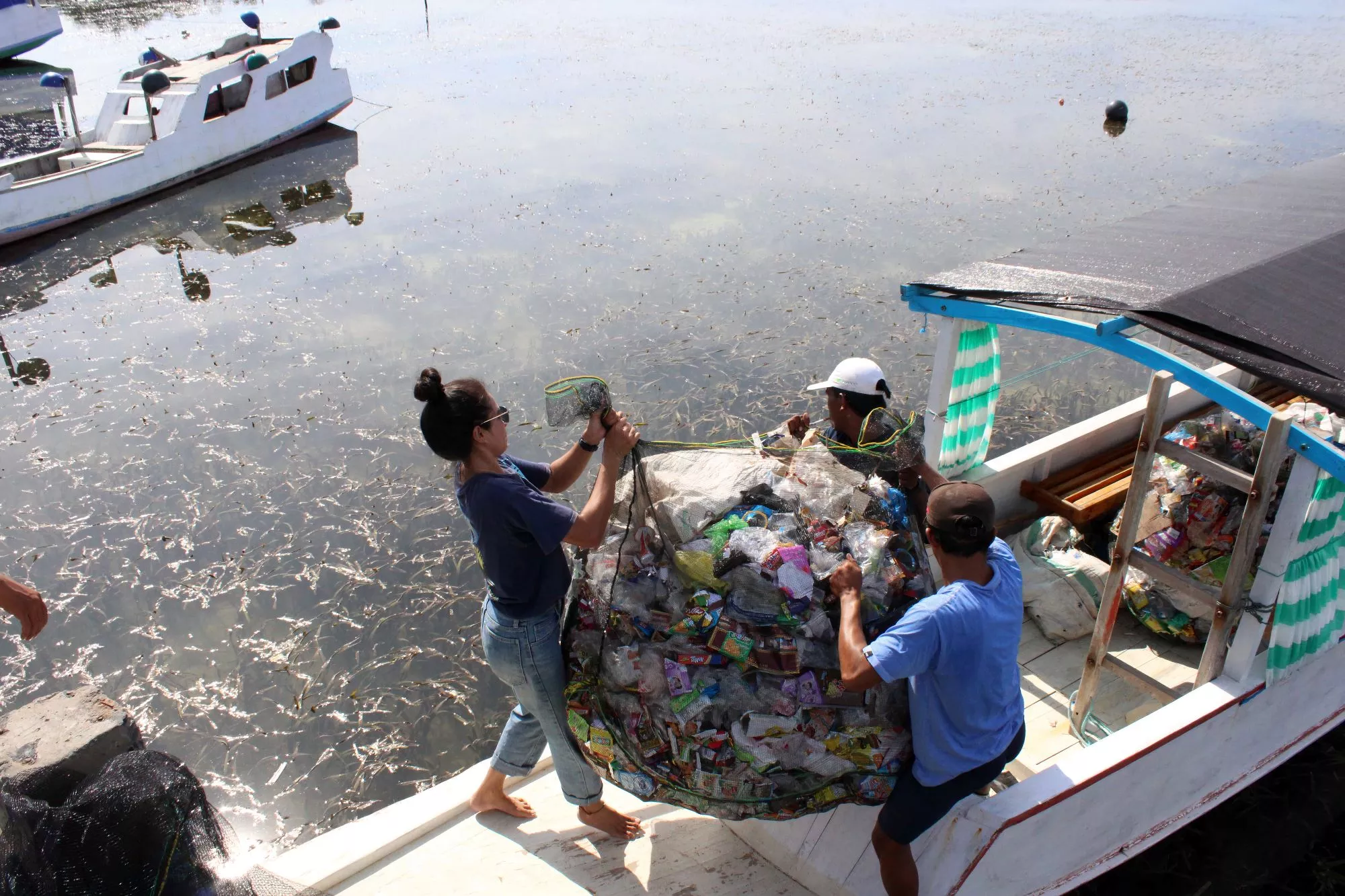 Nomad Plastic is a regenerative enterprise tackling plastic pollution and supporting biodiversity in some of the world’s most fragile ecosystems