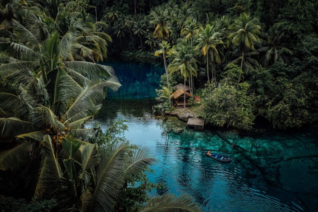 Travelling with Nomad Archipelago gives you the options of visiting Paisu Pok lake without the crowds and with added exclusivity 